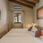 Dali Villa *