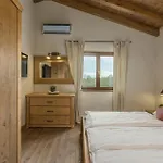 Dali Villa *