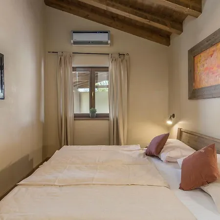 Dali Villa *